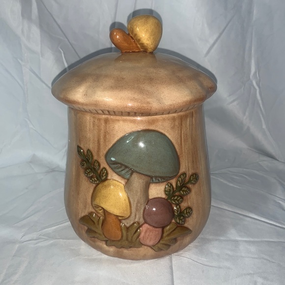 Other - 🍄 1970s Mushroom Canister •Medium•